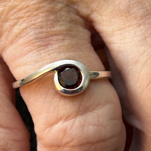 Silpada Silver and Red Eye-Shaped Ring - Picture 1 of 5